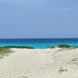 tu-casa-en-el-caribe.quintano-roohotels.com/